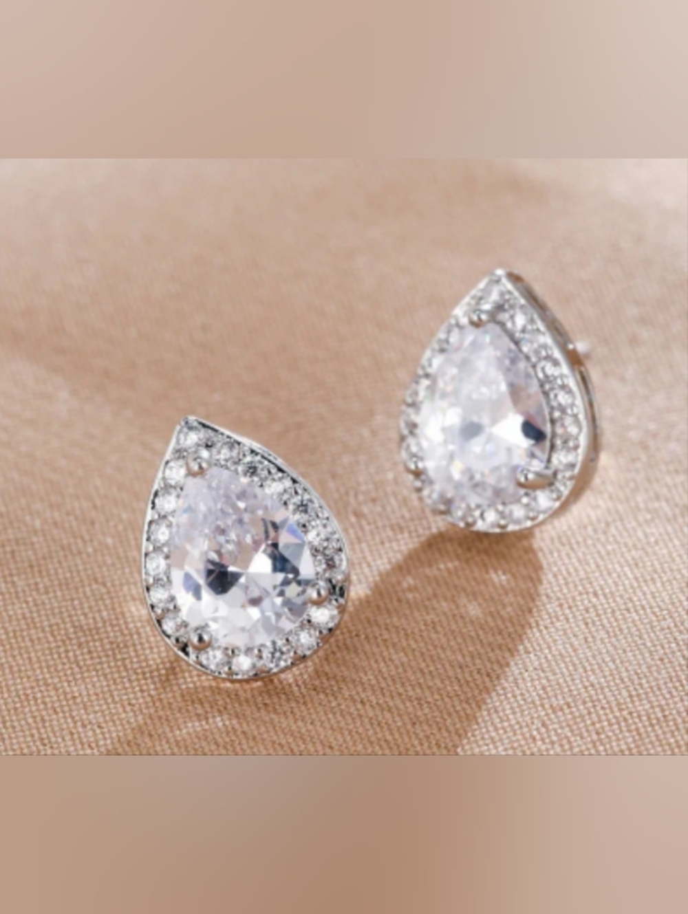 ❤️K $10 Each Or Bundle 4/$20 Classic Teardrop Crystal Stud Earrings